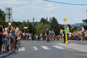 74.Tour de Pologne - wspólne kibicowanie i kino plenerowe w Świątnikach Górnych